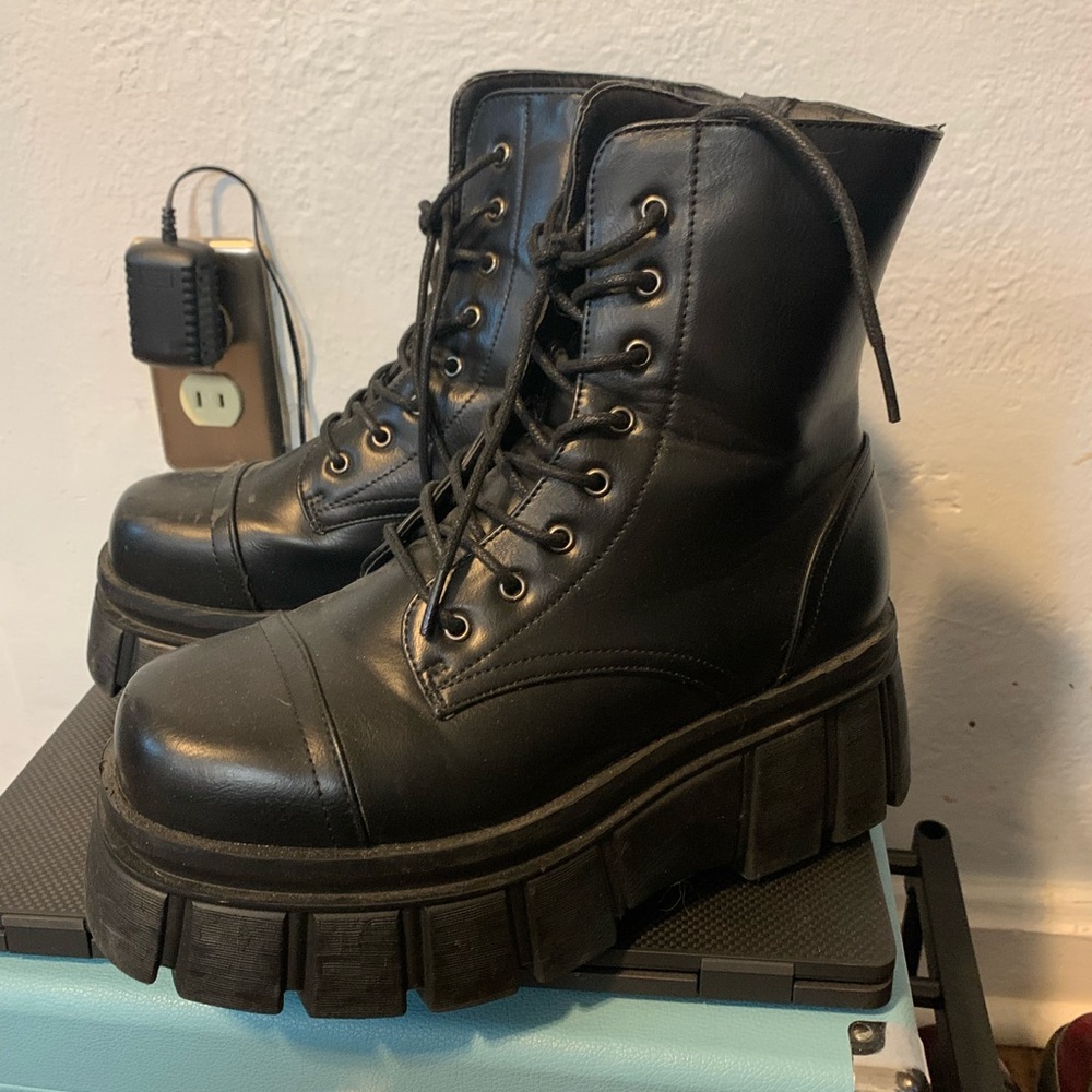 Black Platform Lace-Up Combat Boots for Women